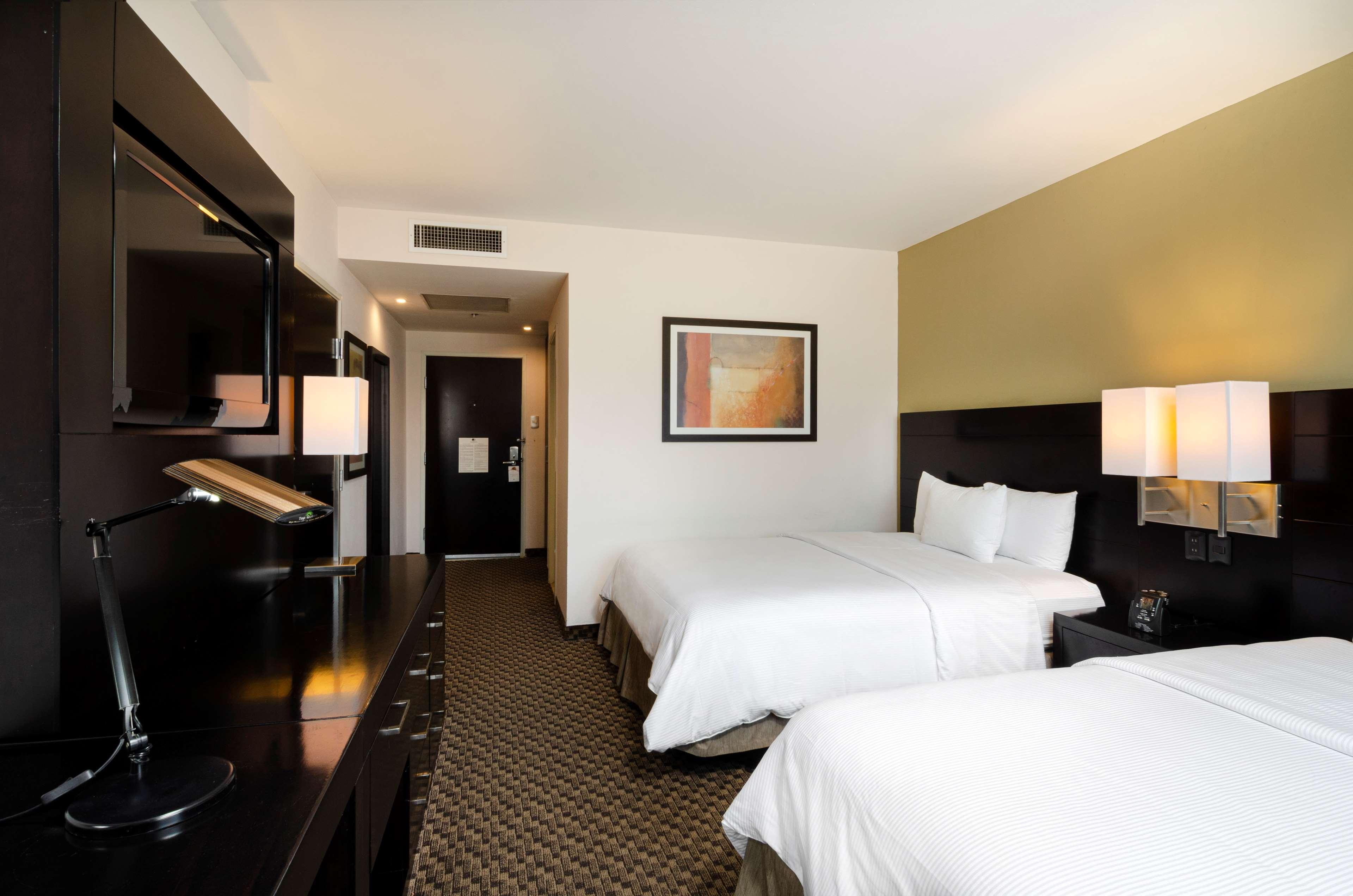 Doubletree By Hilton Hotel