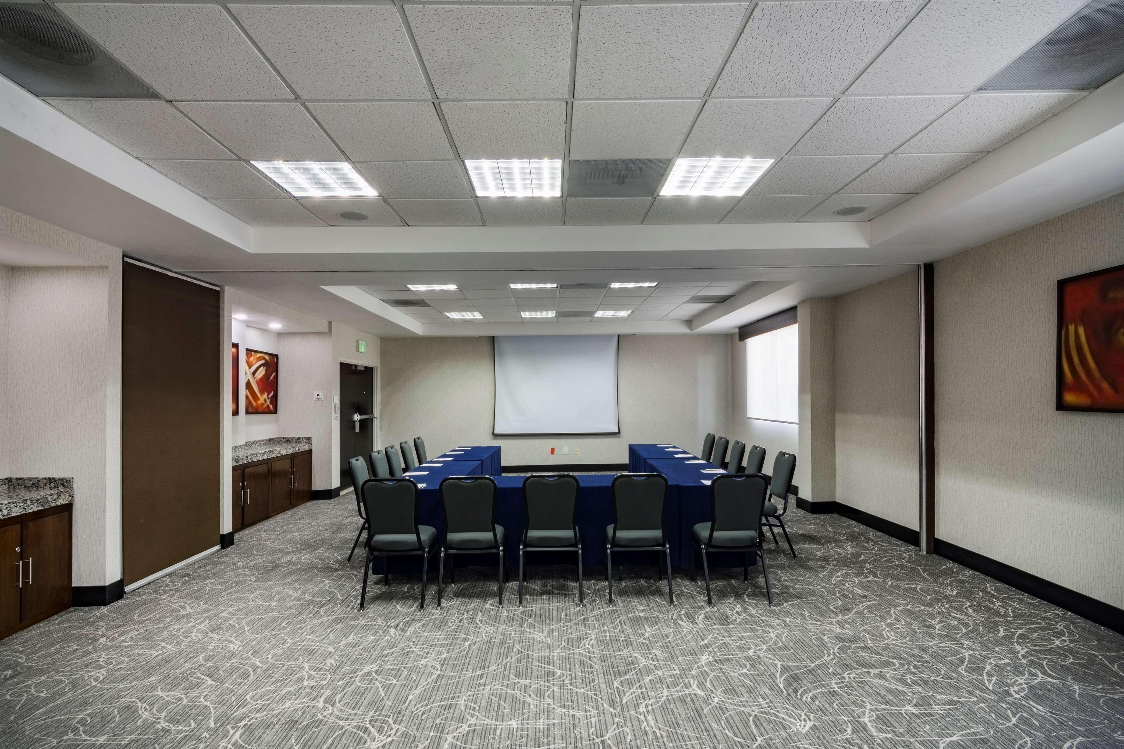 Doubletree By Hilton Hotel Querétaro