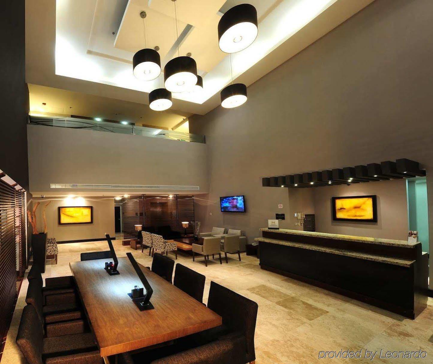 Doubletree By Hilton Hotel